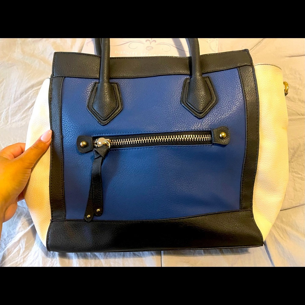 Color block, vegan purse!